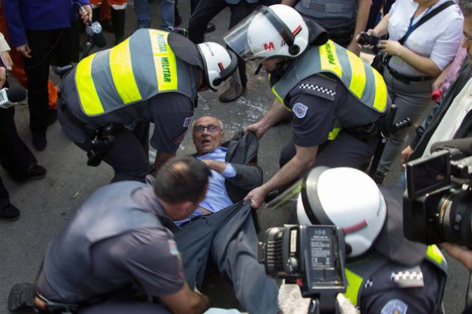Polícia paulista de Alckmin prende ex-senador Eduardo Suplicy