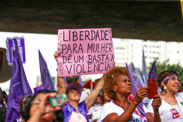 Sancionada durante o governo Lula, Lei Maria da Penha completa 10 anos