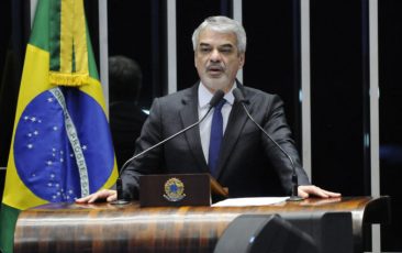 Senador Humberto Costa 16ago