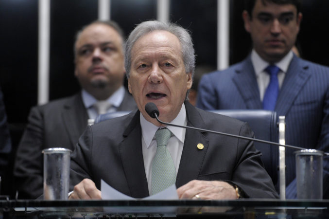 Lewandowski pede imparcialidade aos senadores no julgamento da presidenta Dilma