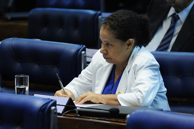 PT repudia Joice Hasselmann após ataques à senadora Regina Sousa