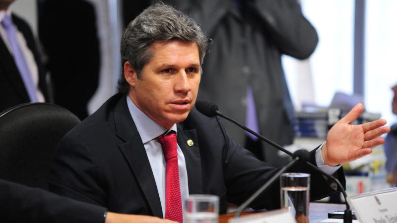 Lava Jato primeiro acusa Lula para depois oferecer provas, diz Paulo Teixeira