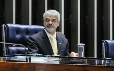 senador Humberto Costa 7out