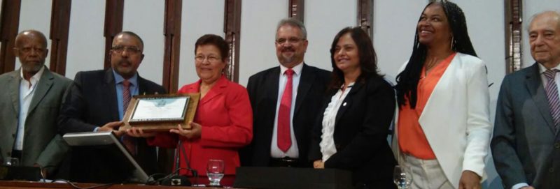 Senador Paulo Paim recebe título de Cidadão Baiano