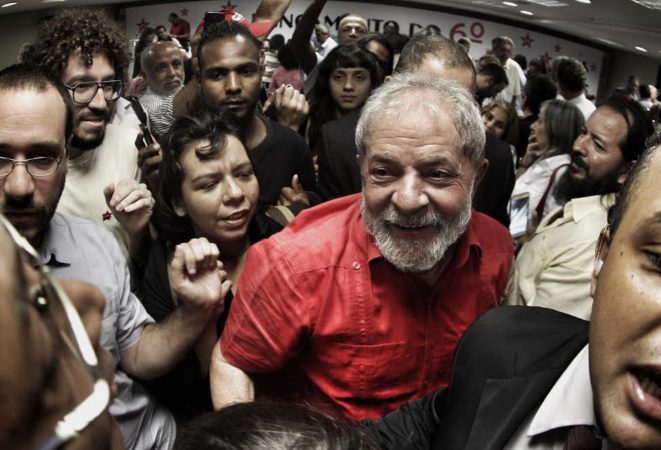 Lula: Credibilidade só se alcança com presidente eleito pelo povo