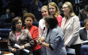 plenário votação senadoras proteção crianças adolescentes projeto