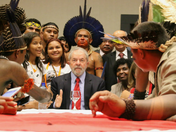 Lideranças indígenas se reúnem com Lula