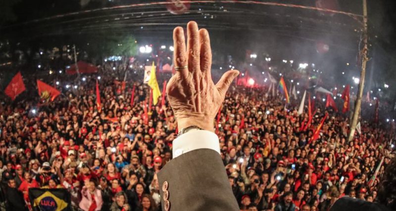 ‘Nunca tive tanta vontade de ser presidente como agora’, diz Lula em Curitiba