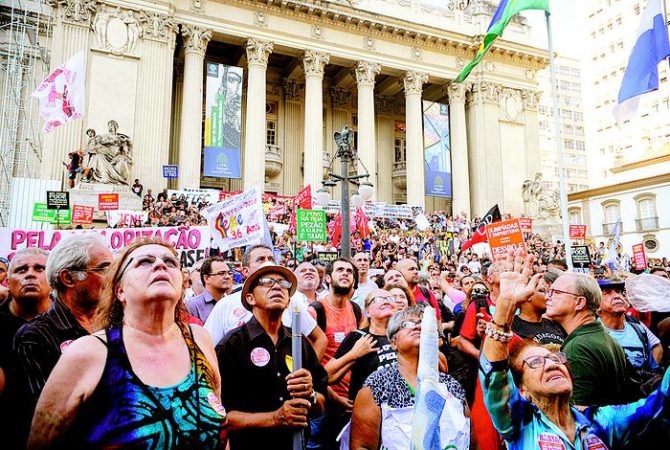 Minuto a minuto:  confira a mobilização em todo o Brasil