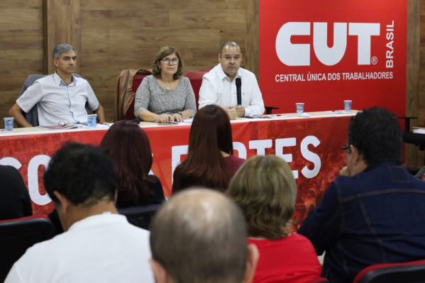 CUT prepara nova greve para combater reformas
