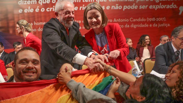 Lula garante apoio incondicional à Gleisi na presidência do PT