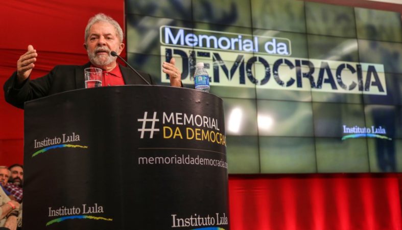 Lula participa do lançamento do Memorial da Democracia