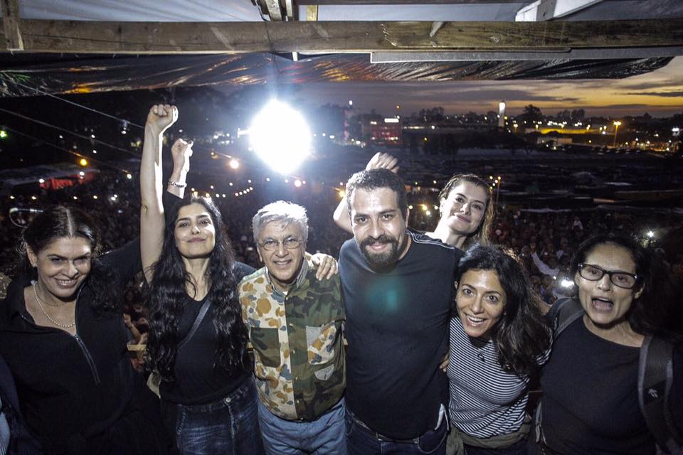 PT repudia proibição de show de Caetano Veloso
