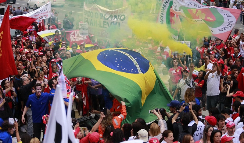 Atos vão parar o Brasil por direitos e soberania