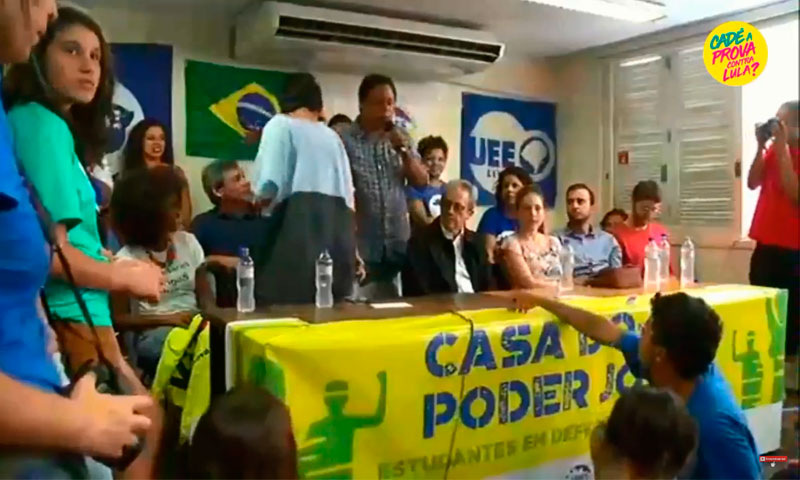 Sedes das entidades estudantis mudam para Porto Alegre