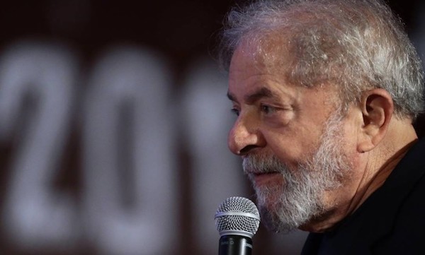“Defender Lula, garantir sua candidatura e denunciar o golpe”