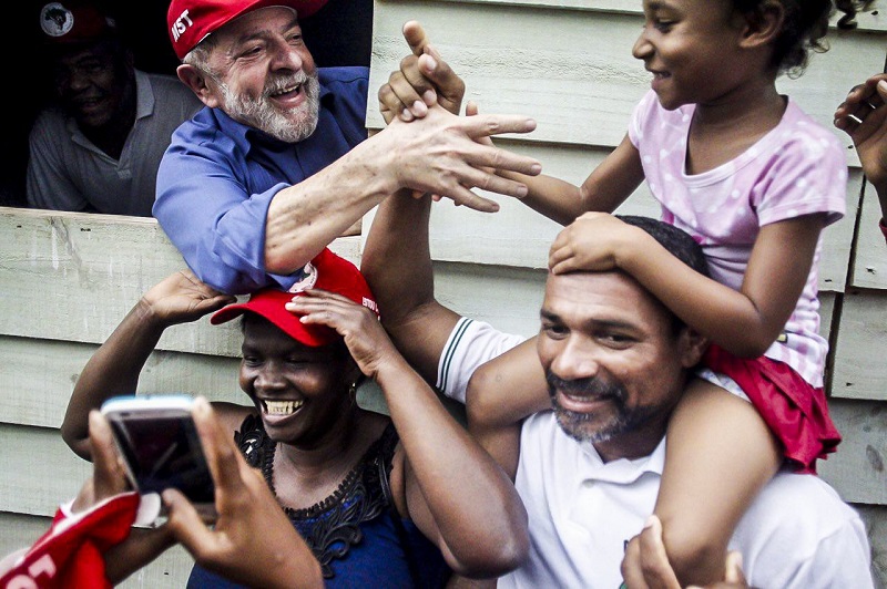 Brasil de Fato publica jornal para esclarecer julgamento de Lula