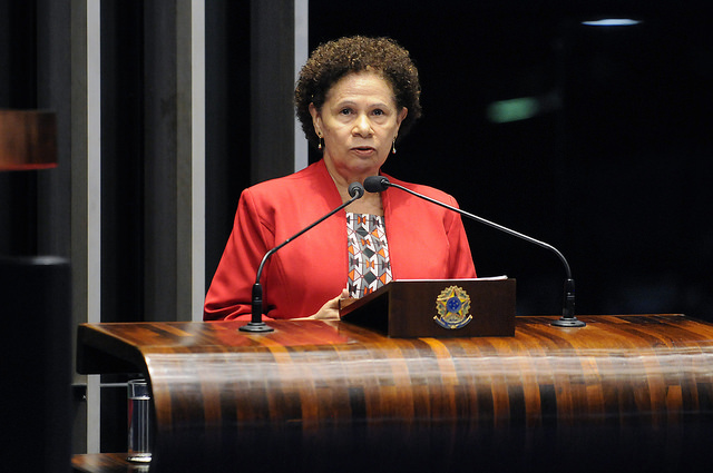 Regina: “Brasil assina tratados e convenções, mas não cumpre”
