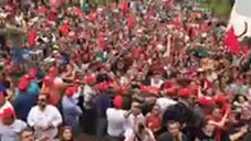 Lula em Cruz Alta ovacionado pelo povo