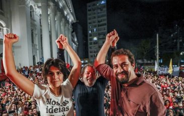 Em Curitiba, democracia vence escalada fascista