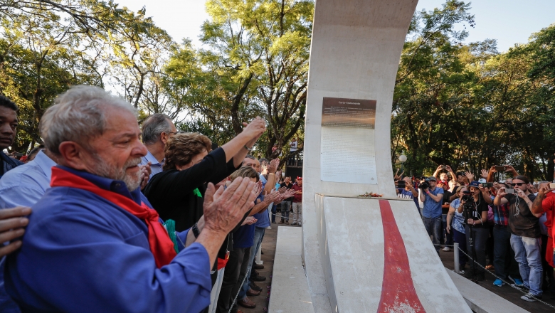 Em São Borja, Lula homenageia legado da CLT deixado por Getúlio