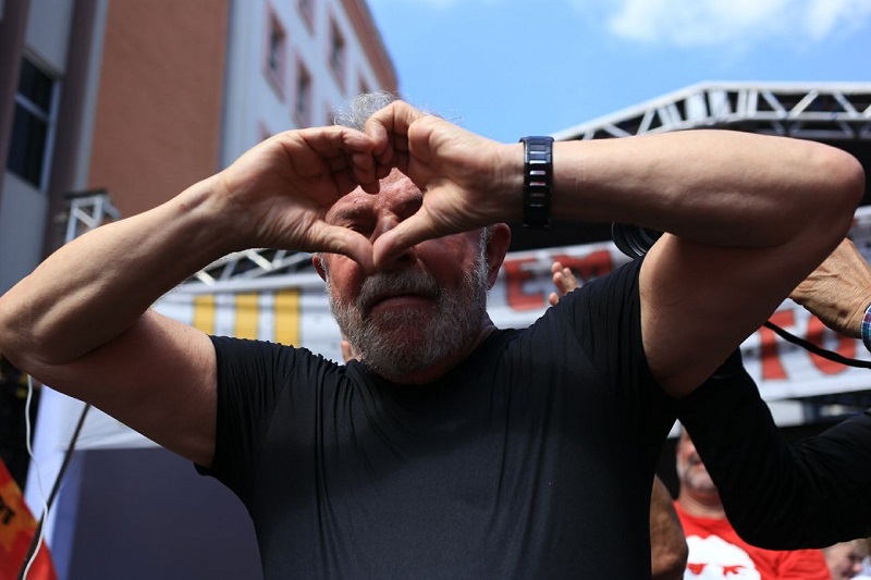 Lula: “Somos da paz, mas se derem tapa a gente não vai aceitar”