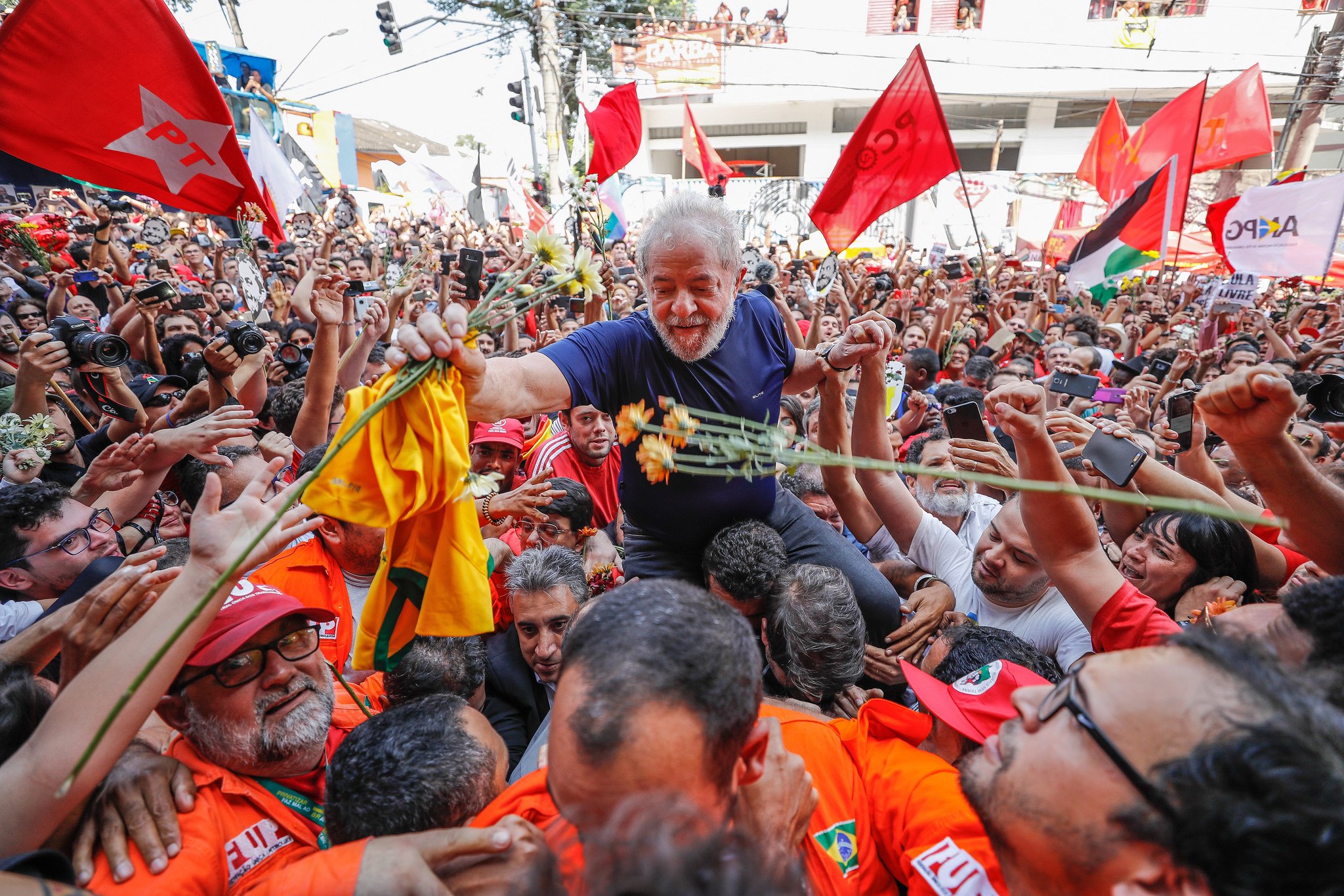 Indicação de Lula a Nobel da Paz recebe 100 mil assinaturas em 5 horas
