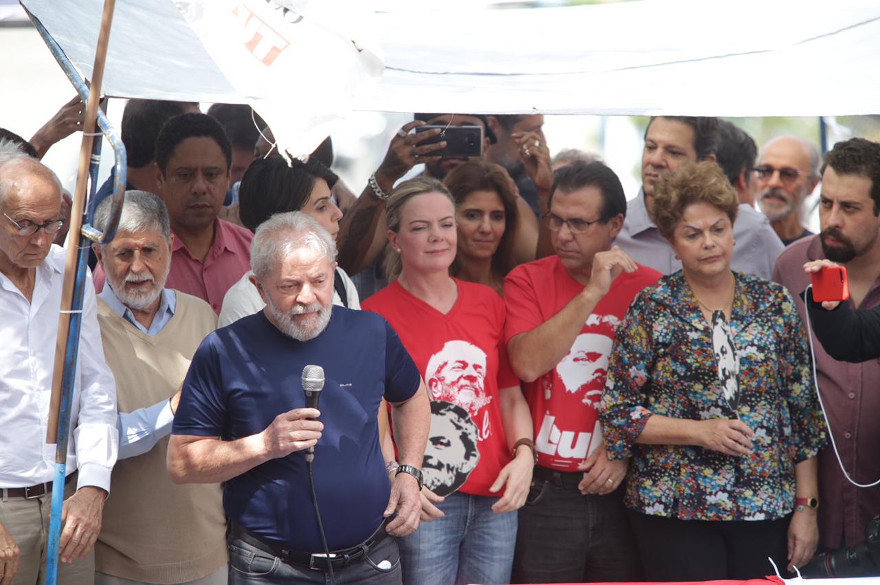 Lula fala direto de São Bernardo