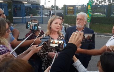 Gleisi Wagner Lula visita Curitiba