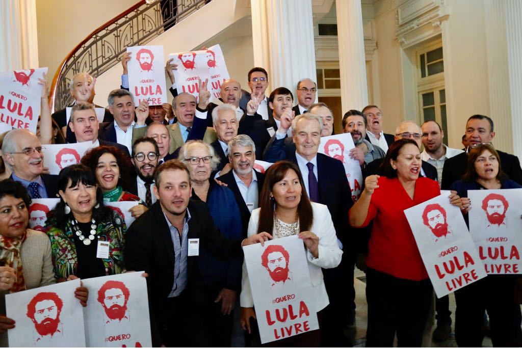 Juíza nega pedido do Parlasul para visitar Lula
