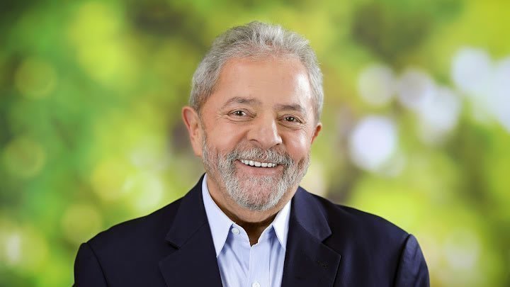 Lula reafirma candidatura e cobra apresentação de provas