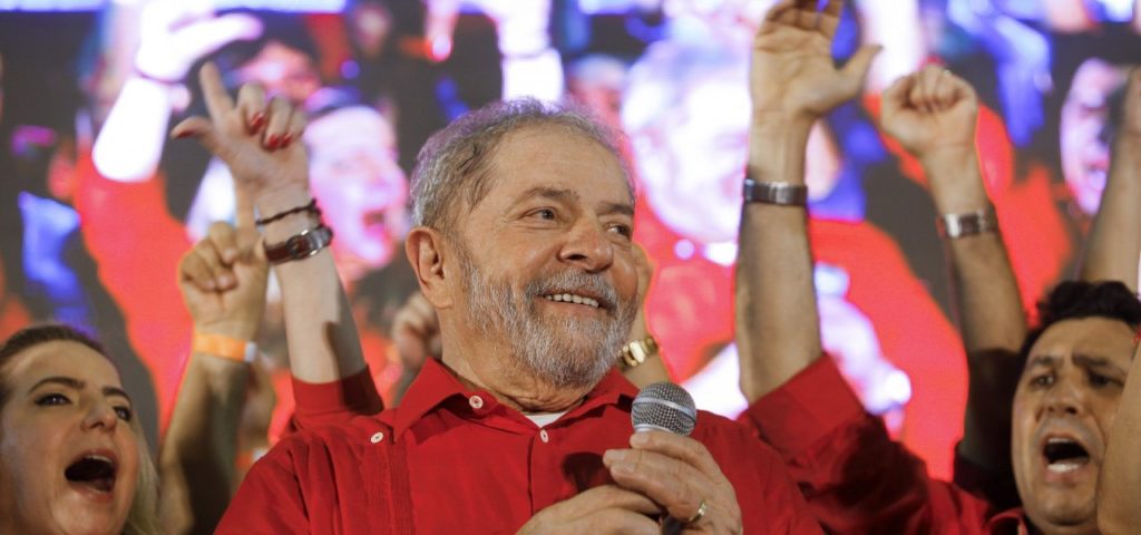 CUT/Vox Popoli indica vitória de Lula já no primeiro turno