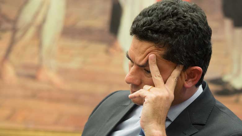 Moro defende Bolsonaro e minimiza caixa 2 de Lorenzoni