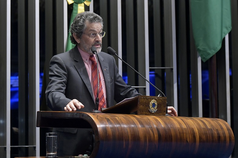 Paulo Rocha: juiz Moro patrocina insegurança jurídica