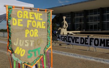 Grevistas de fome fazem ocupação simbólica do STF para exigir justiça