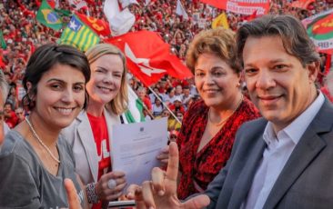Agora é oficial: povo garante Lula candidato