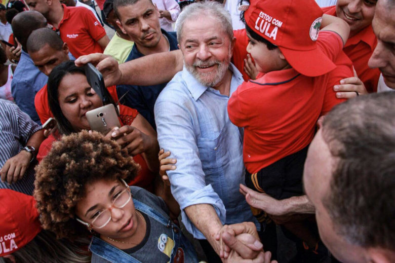 ONGs denunciam violação a direitos de Lula