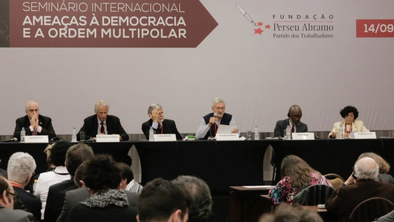 Intelectuais e chefes de Estado mostram-se atentos ao Brasil