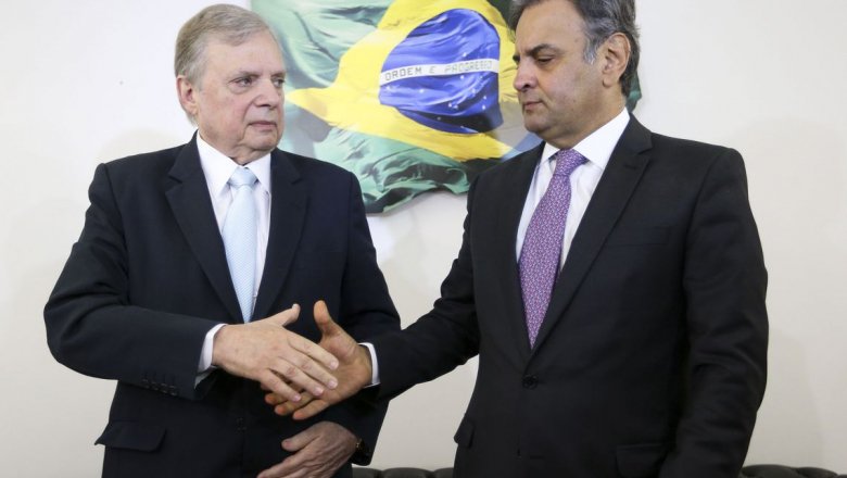 Ex-presidente do PSDB admite que golpe foi um erro