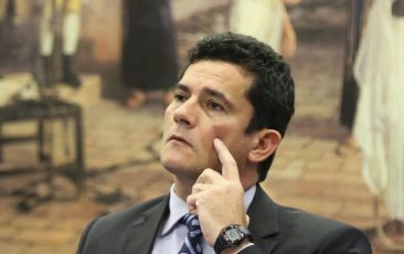 Sérgio Moro recompensa golpe cabo eleitoral
