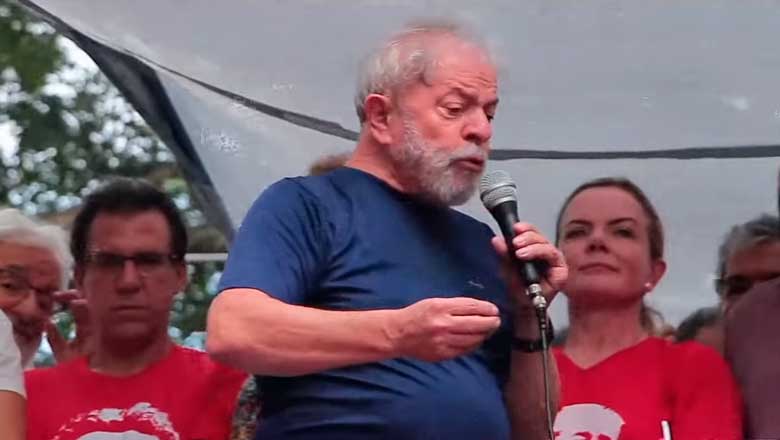 300 dias de injustiça, 300 dias da prisão política de Lula