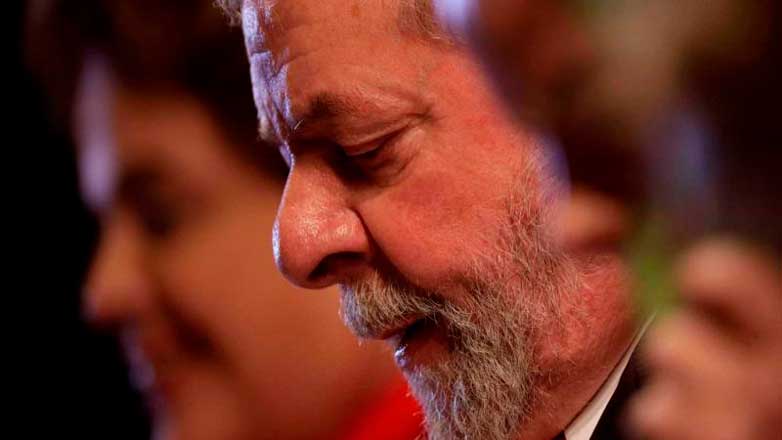 Advogados: Lula vem sendo discriminado pelo Estado
