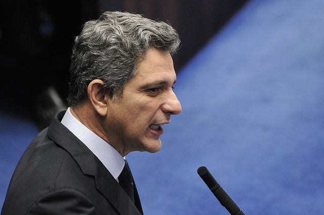 Rogério Carvalho: ideia de Bolsonaro acaba com sistema de seguridade