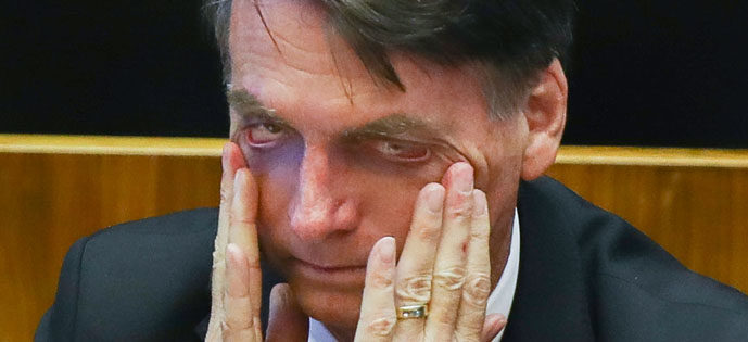 Vexame internacional aprofunda desgaste de Bolsonaro