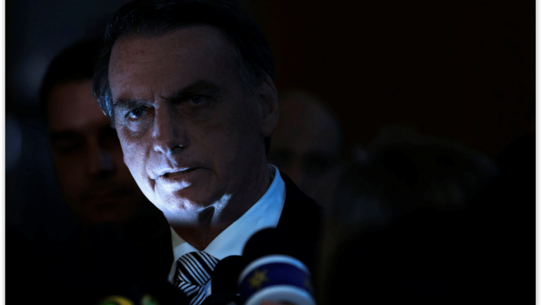 Cinco provas de que Bolsonaro traiu o povo brasileiro nos EUA