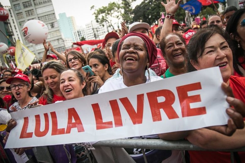 STJ reduz pena de Lula, mas condenação sem provas continua