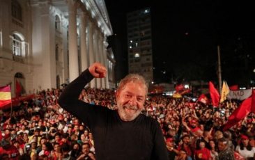 Lula: “É urgente enfrentá-los, antes que seja tarde para salvar o futuro”