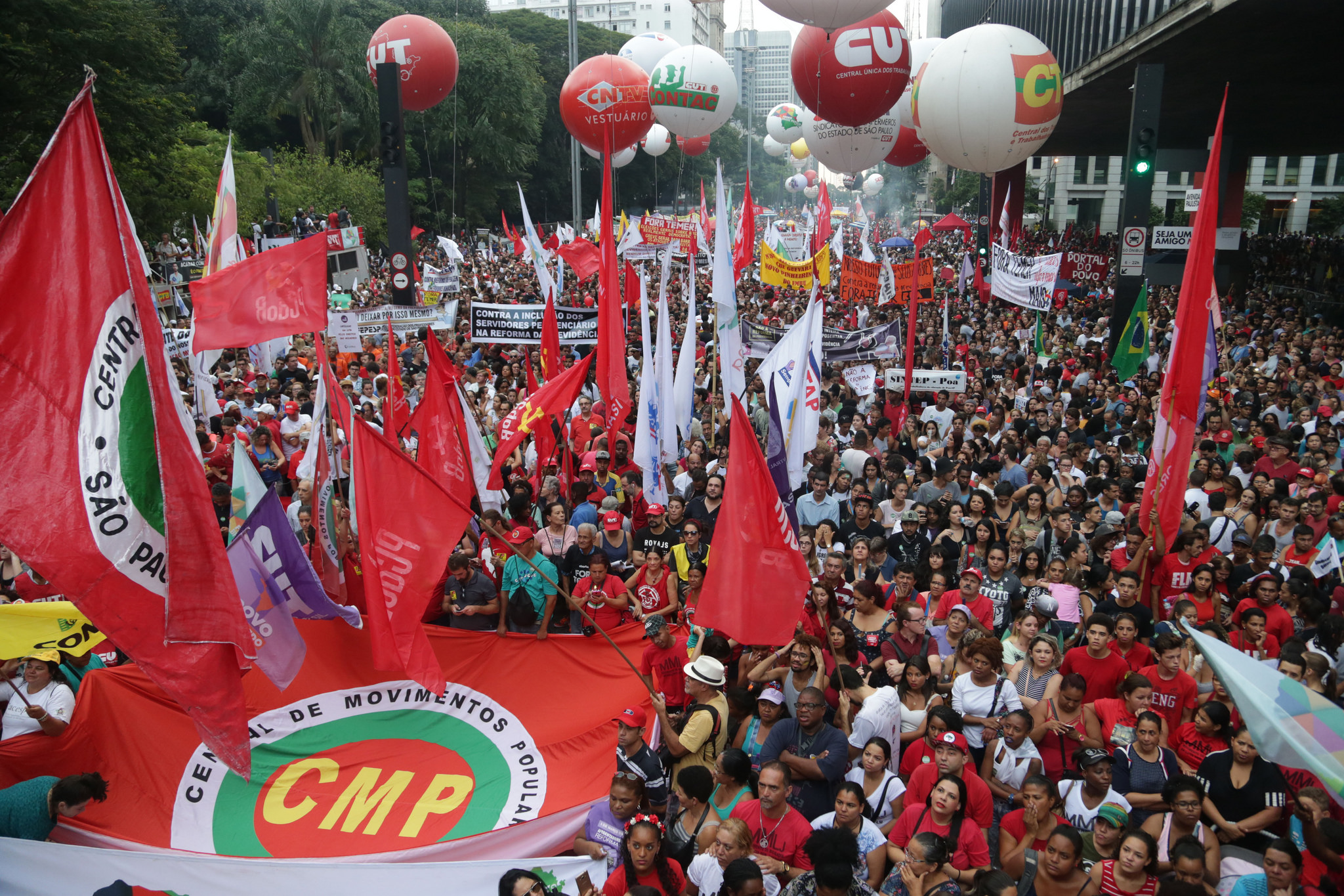 Centrais, frentes e movimentos: Carta aberta ao Povo Brasileiro