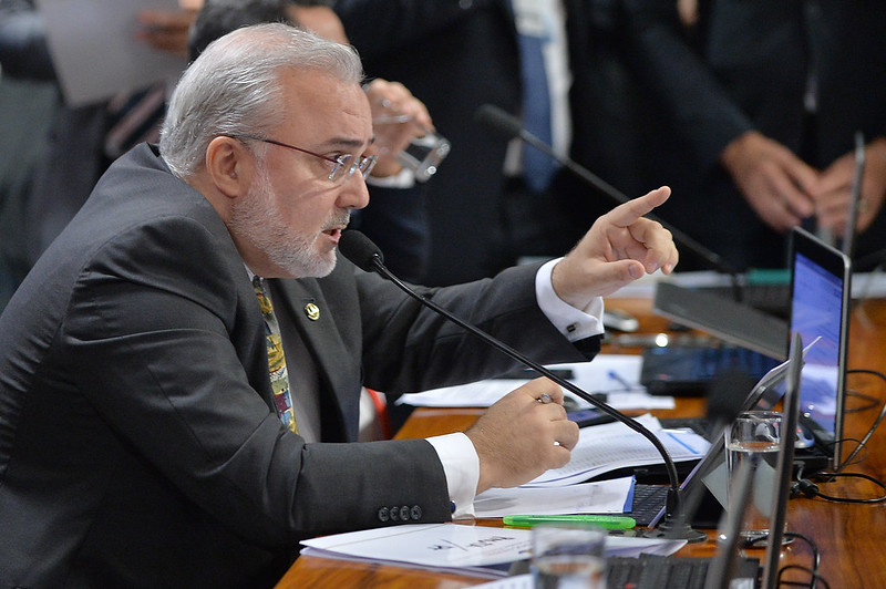 Jean Paul quer bancos facilitando empréstimos aos brasileiros