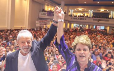 Lula obtém 25ª vitória judicial, agora com Dilma e Mercadante